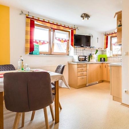 Bartlhof-Ferienwohnungen-Zimmer Burglengenfeld Bagian luar foto
