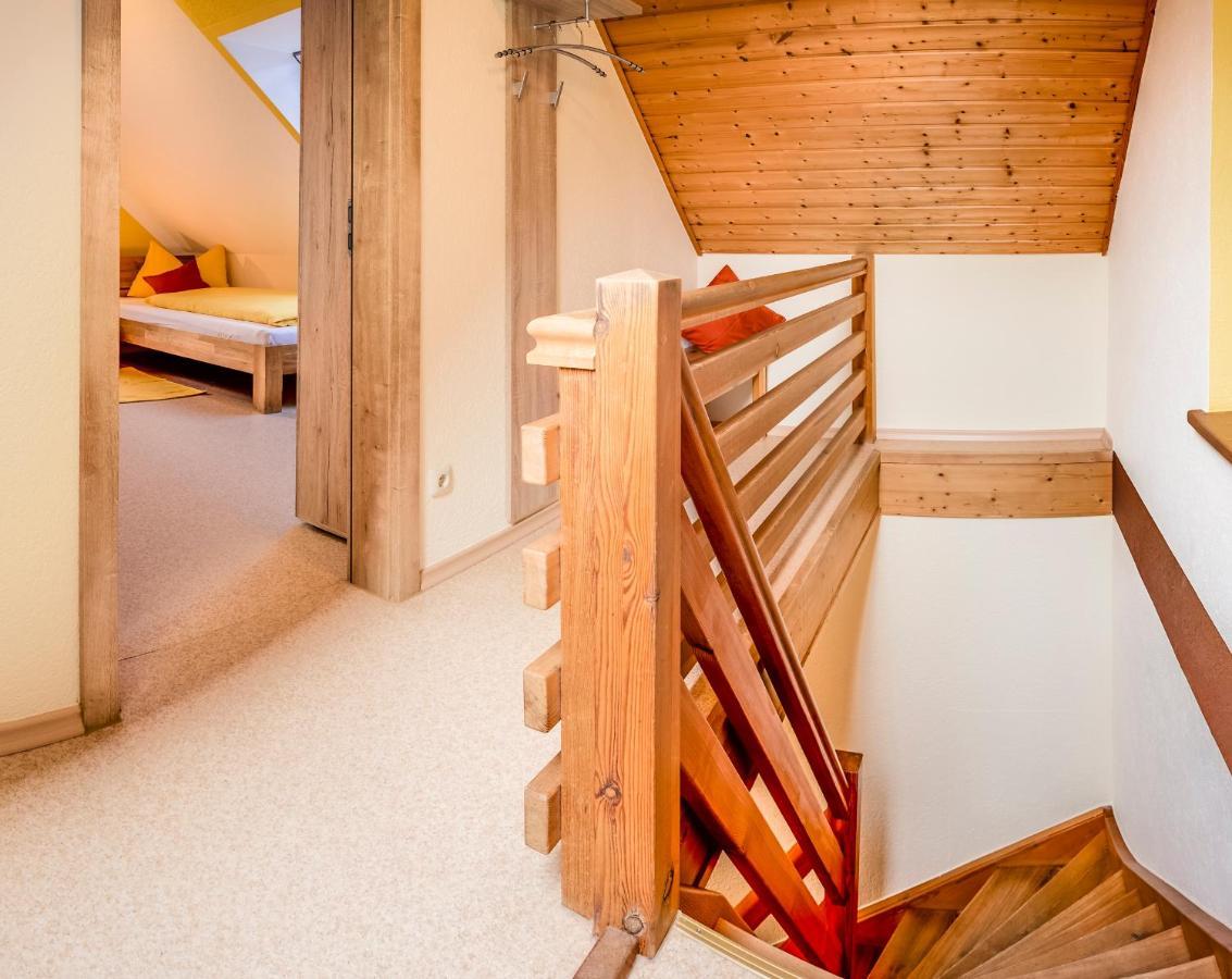Bartlhof-Ferienwohnungen-Zimmer Burglengenfeld Bagian luar foto