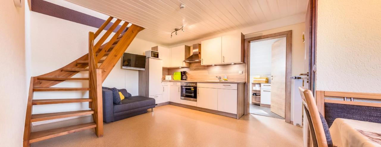 Bartlhof-Ferienwohnungen-Zimmer Burglengenfeld Bagian luar foto