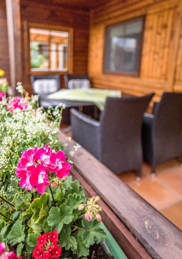 Bartlhof-Ferienwohnungen-Zimmer Burglengenfeld Bagian luar foto