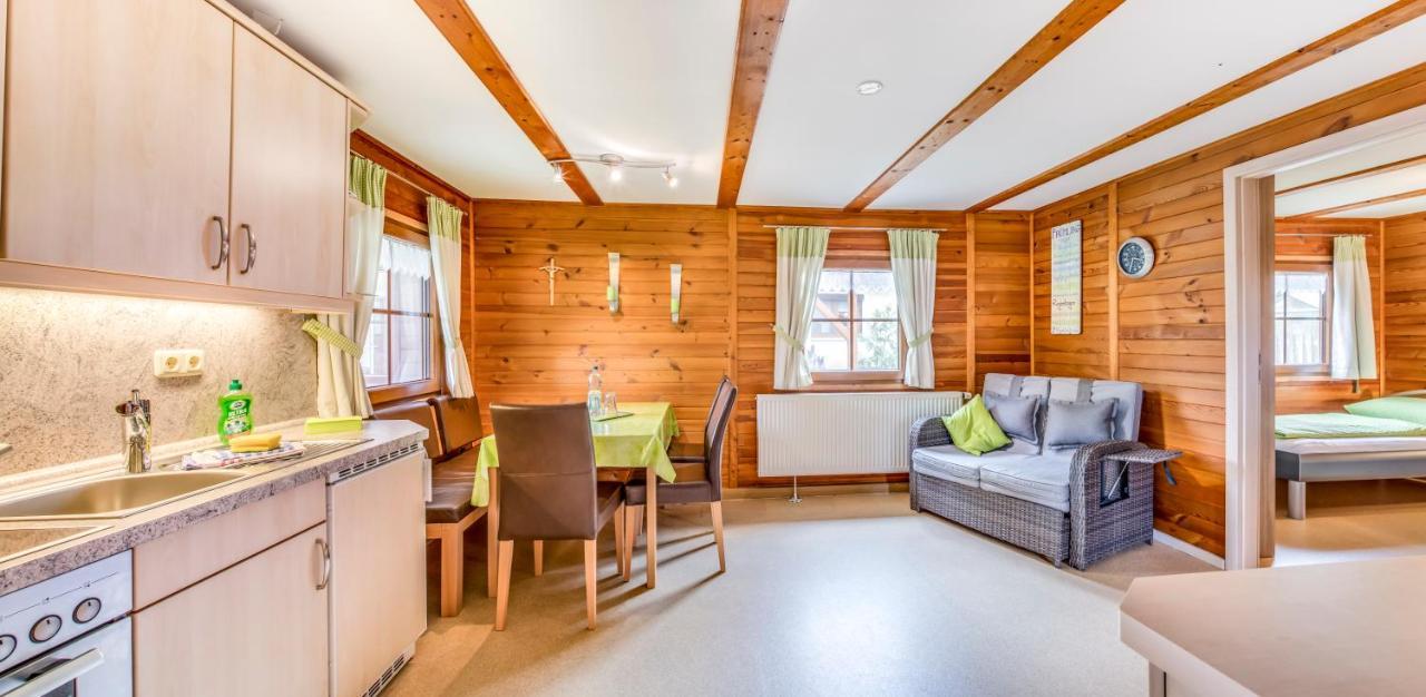 Bartlhof-Ferienwohnungen-Zimmer Burglengenfeld Bagian luar foto