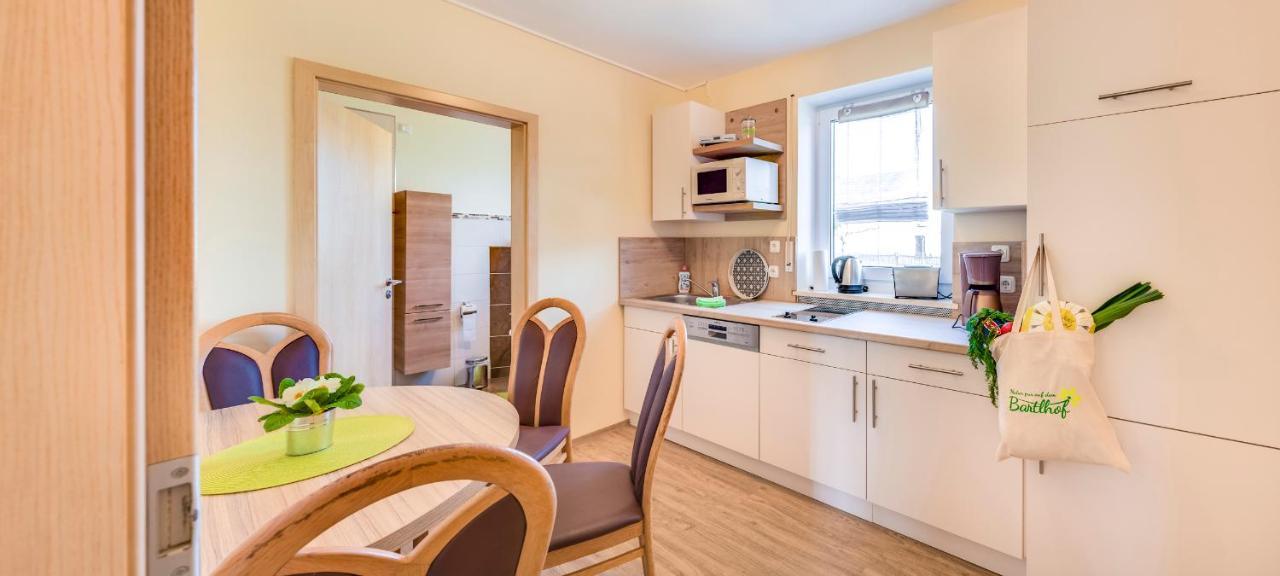 Bartlhof-Ferienwohnungen-Zimmer Burglengenfeld Bagian luar foto