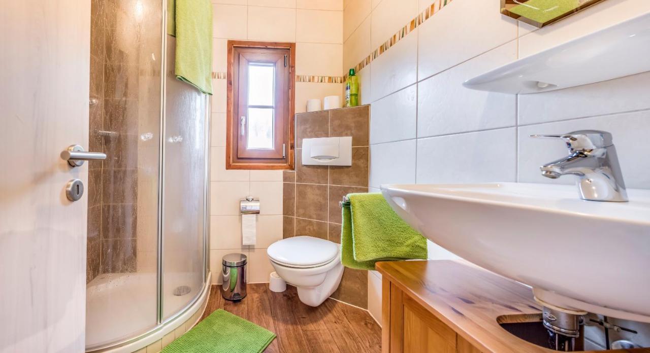 Bartlhof-Ferienwohnungen-Zimmer Burglengenfeld Bagian luar foto
