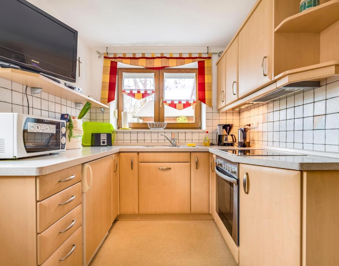Bartlhof-Ferienwohnungen-Zimmer Burglengenfeld Bagian luar foto