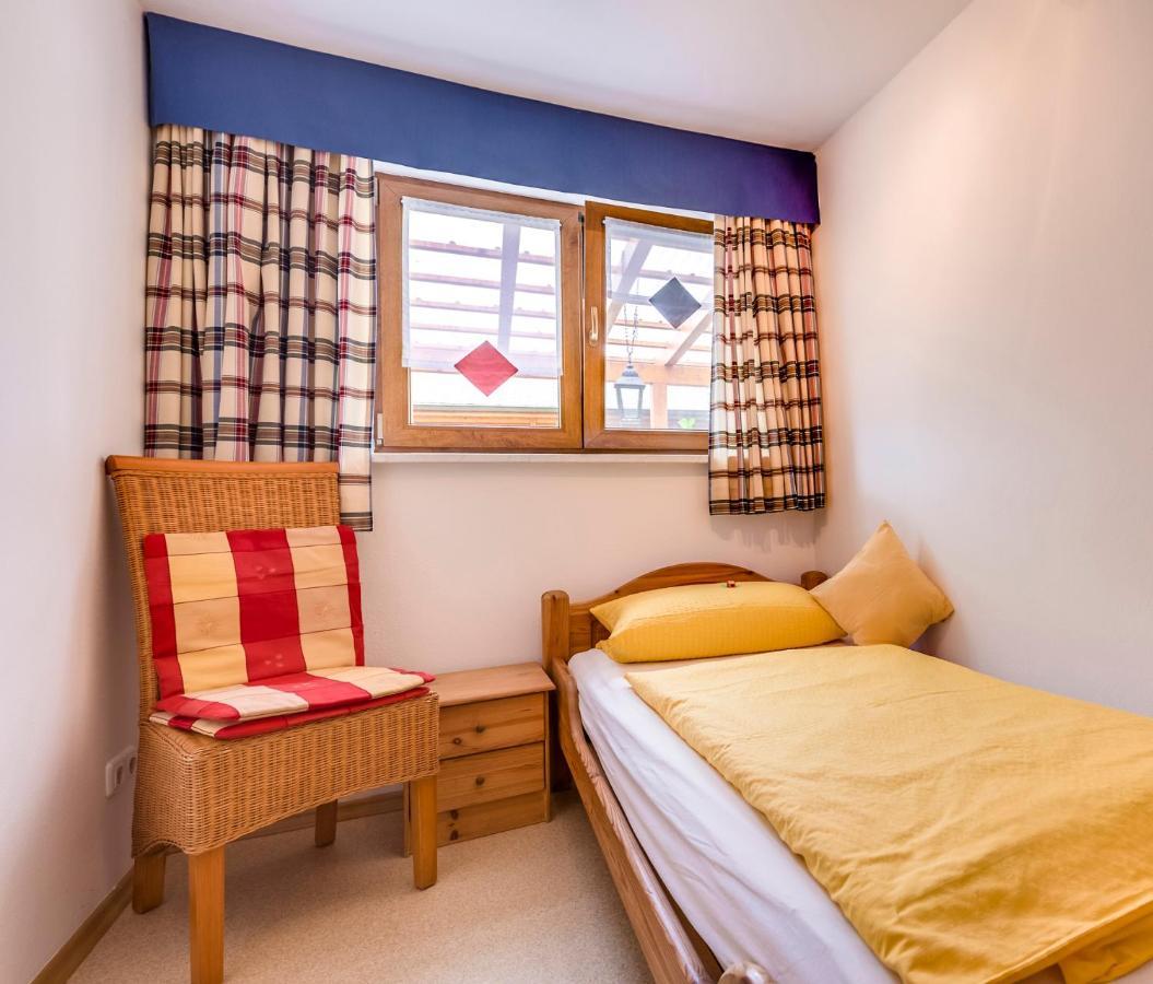 Bartlhof-Ferienwohnungen-Zimmer Burglengenfeld Bagian luar foto