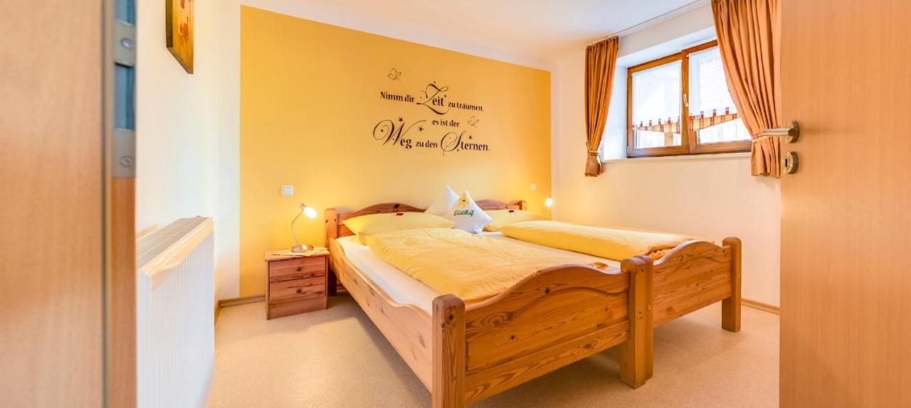 Bartlhof-Ferienwohnungen-Zimmer Burglengenfeld Bagian luar foto