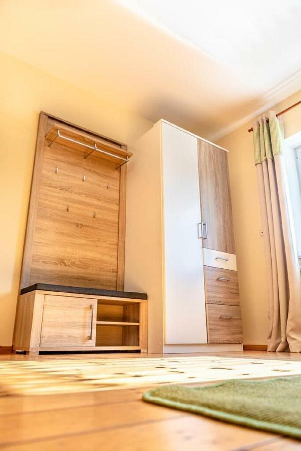 Bartlhof-Ferienwohnungen-Zimmer Burglengenfeld Bagian luar foto