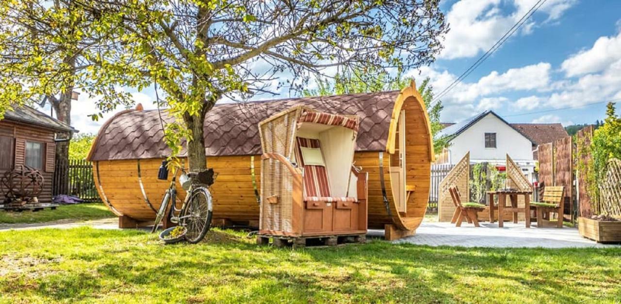 Bartlhof-Ferienwohnungen-Zimmer Burglengenfeld Bagian luar foto