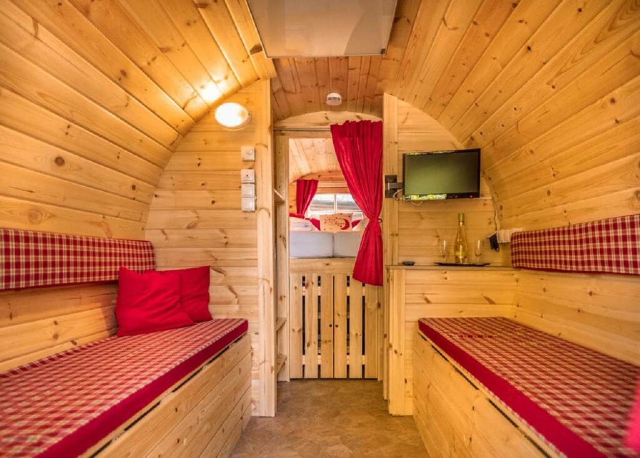 Bartlhof-Ferienwohnungen-Zimmer Burglengenfeld Bagian luar foto